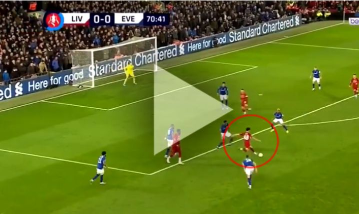 NIEPRAWDOPODOBNY gol Curtisa Jonesa z Evertonem! [VIDEO]